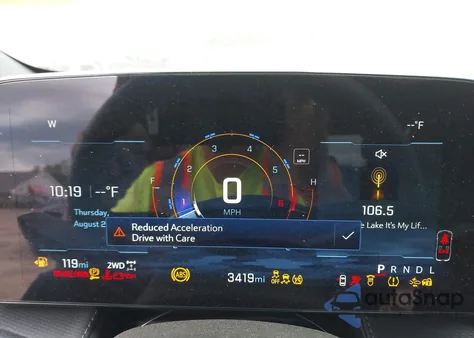 2026 Chevrolet Equinox Awd Lt z USA, uszkodzony, nr VIN 3GNAXPEG7TL111514